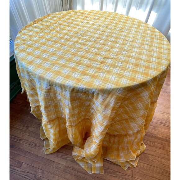 Vintage 70s quilted bedspread, yellow checkered, ruffled satin bed cover, twin - Picture 2 of 9